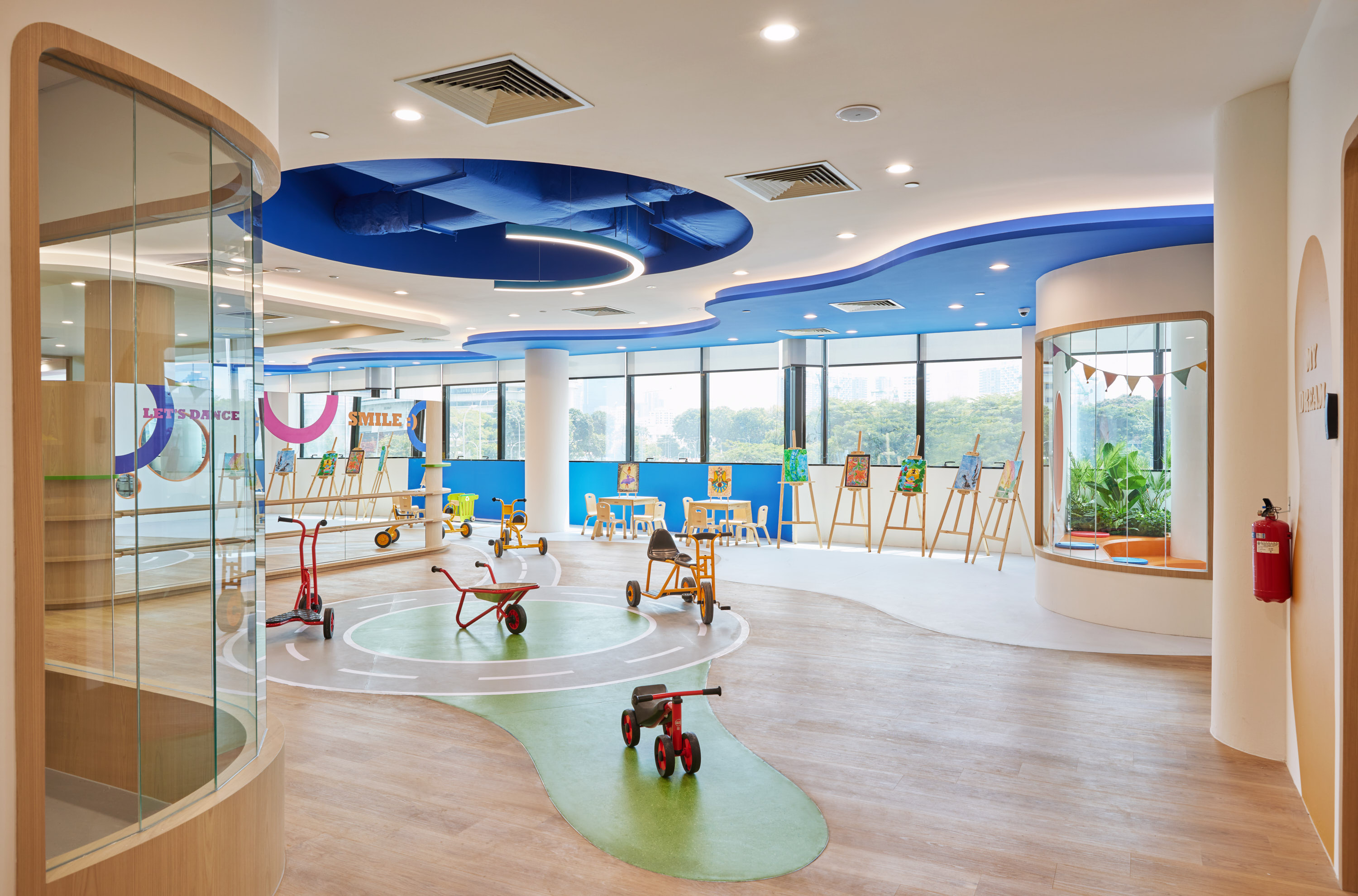 Discovery zones that foster imaginative and collaborative play